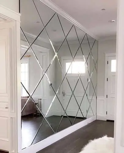 Mirrored Panels